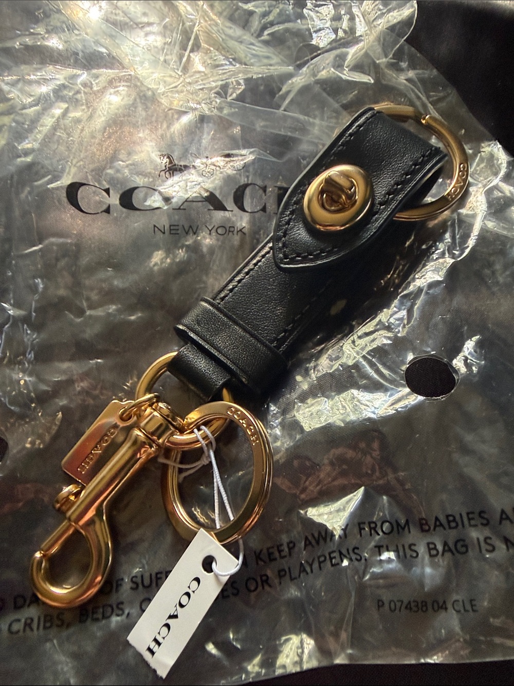 Coach Trigger Snap Bag Charm/Keychain-Black & Gold (NWT)